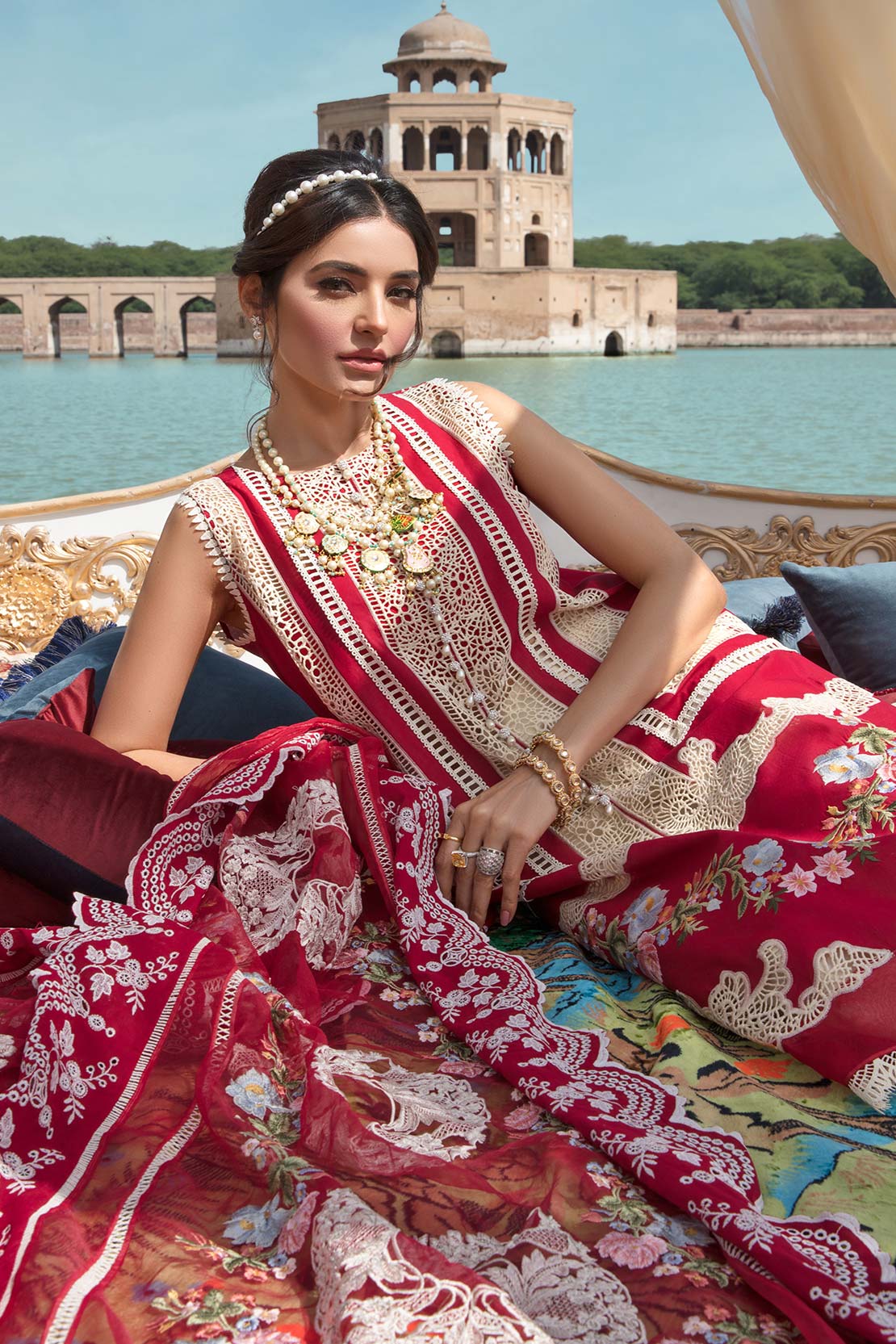 CRIMSON-3-Piece Lawn Ensemble with Organza Embroided Duppata-NL-5011