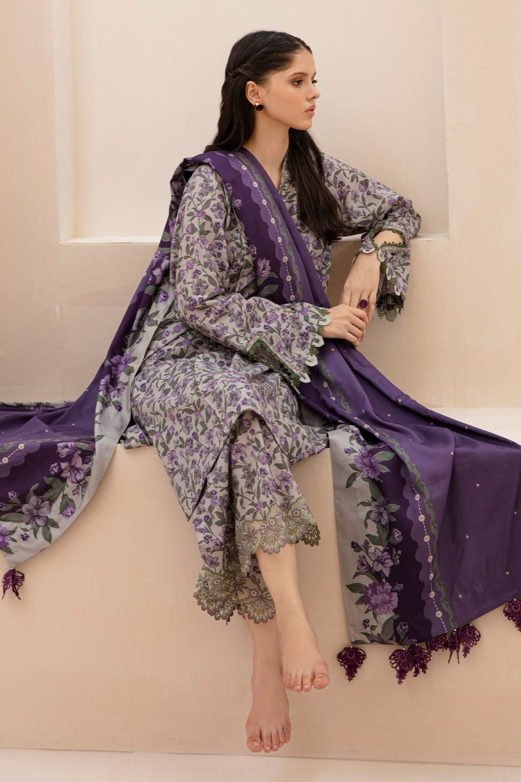 Baroque - Ladies Lawn Printed 3Pc Suits: Vibrant Elegance -NL-7003