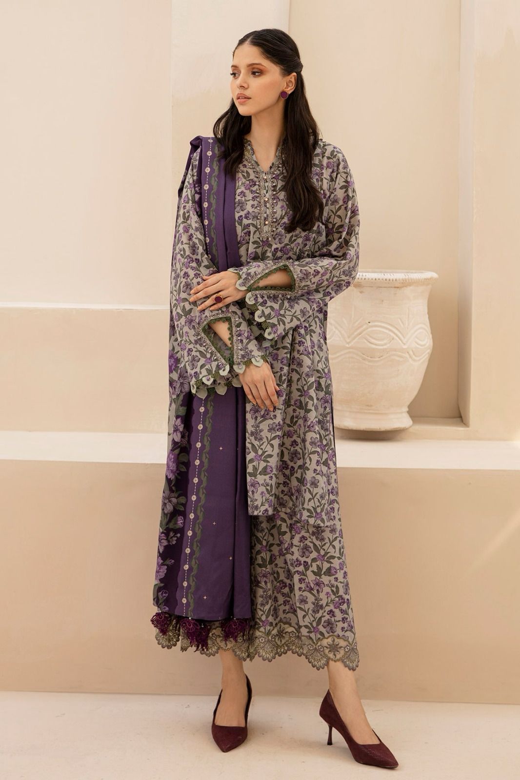 Baroque - Ladies Lawn Printed 3Pc Suits: Vibrant Elegance -NL-7003